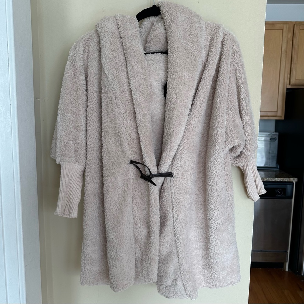 NWT Boutique Fuzzy Cozy Casual Jacket.